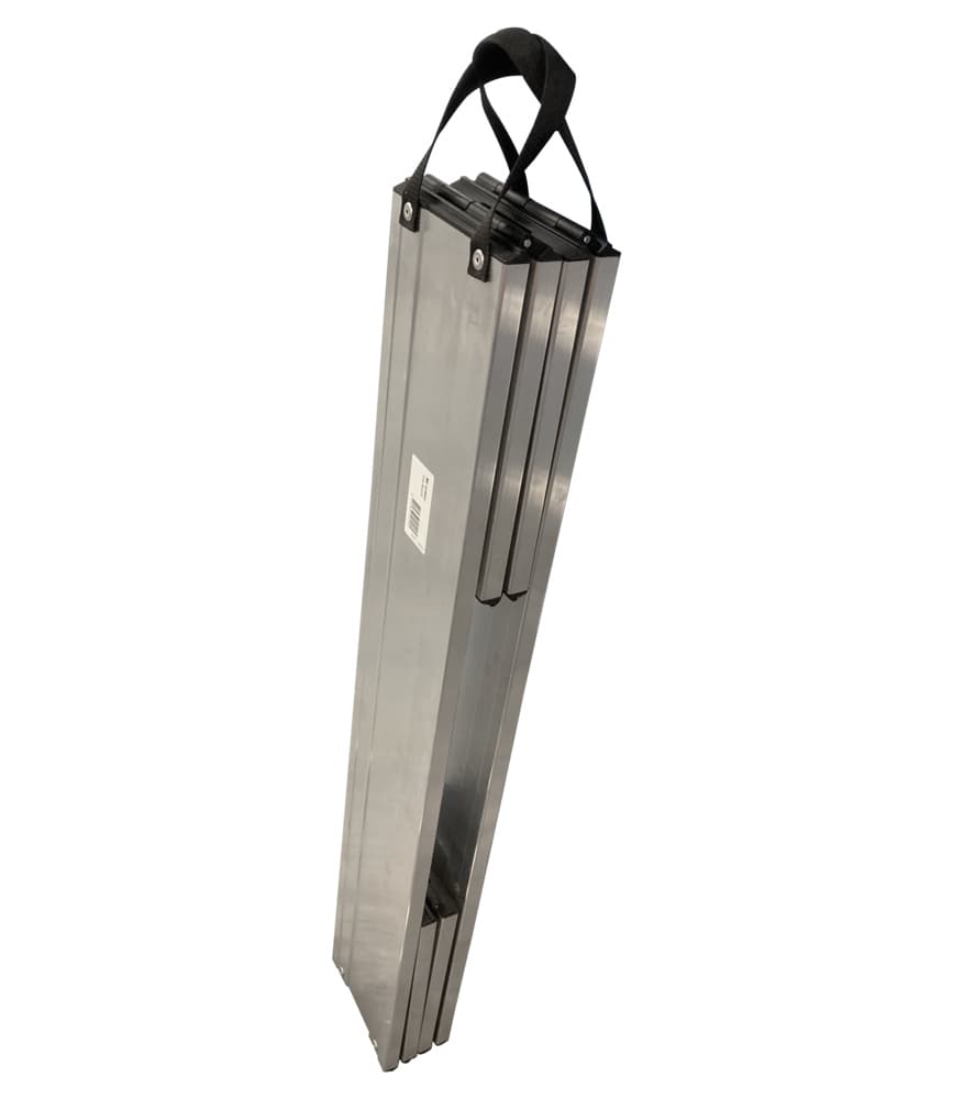 Plinthes amovibles indissociables et repliables